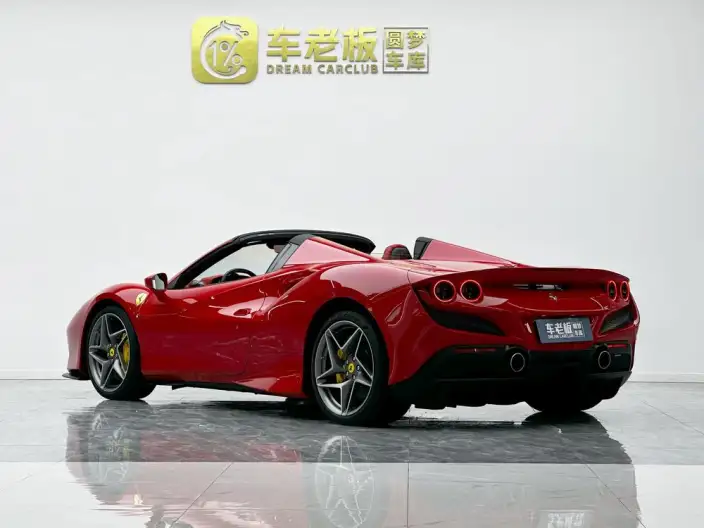 Ferrari F8 2020 Model Spider 3.9T V8
