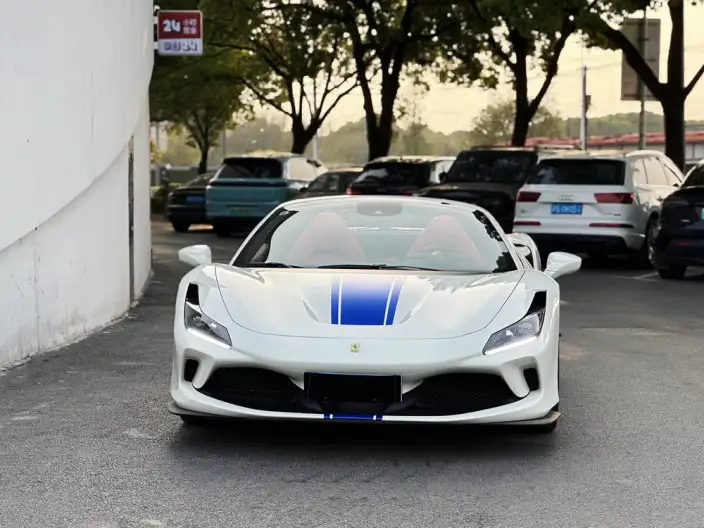 Ferrari F8 2020 Model Spider 3.9T V8