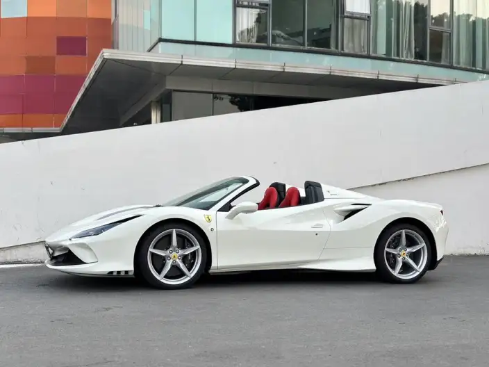 Ferrari F8 2020 Model Spider 3.9T V8