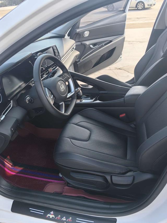 Hyundai Elantra 2023 1.5L CVT GLX Elite – фото 4