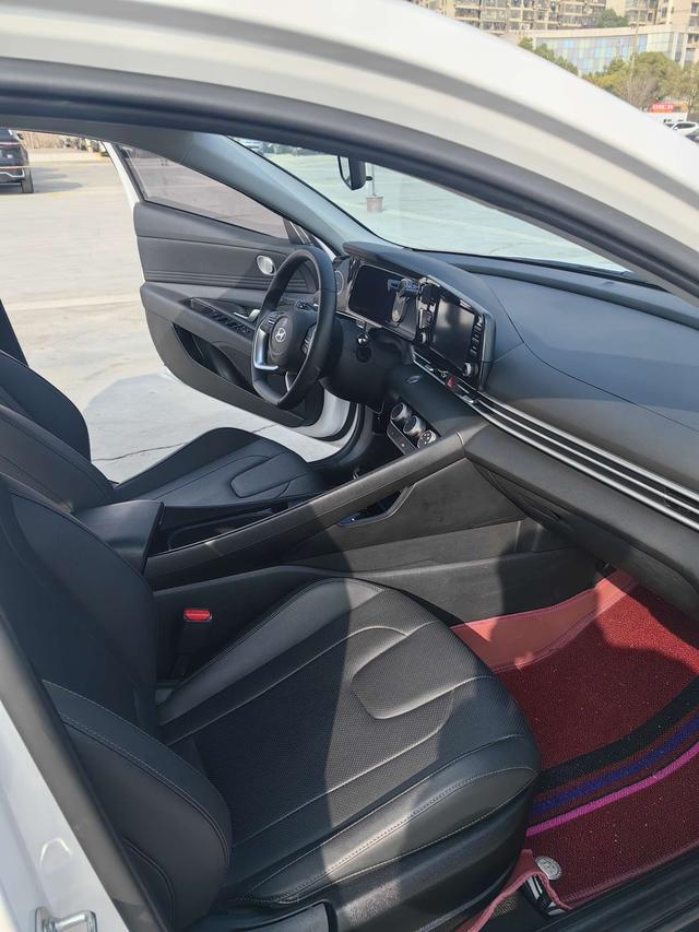 Hyundai Elantra 2023 1.5L CVT GLX Elite – фото 7