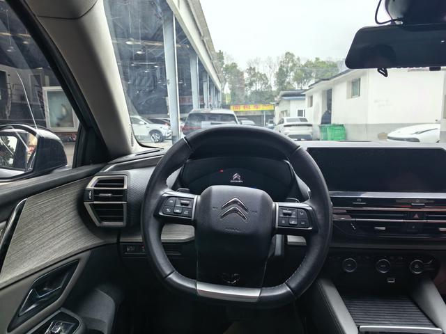 Citroën C5 X 2022 1.6T Enjoy the Extraordinary Tiger Year Special – фото 8