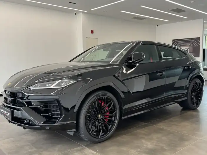 Urus SE 2025 Model 4.0T Standard Model