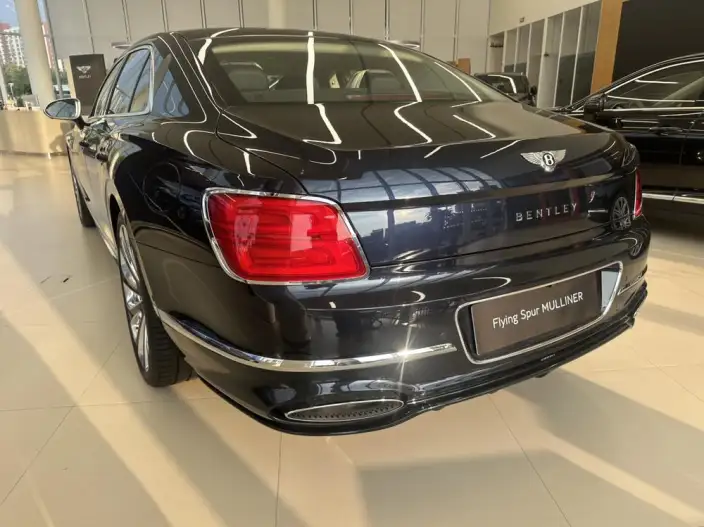 Bentley Flying Spur 2025 Model 4.0T V8 Mulliner