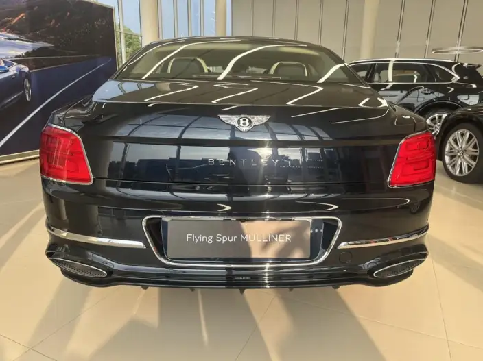 Bentley Flying Spur 2025 Model 4.0T V8 Mulliner
