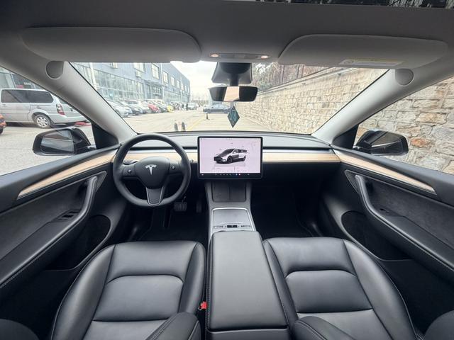 Tesla Model Y 2022 Facelift RWD – фото 5