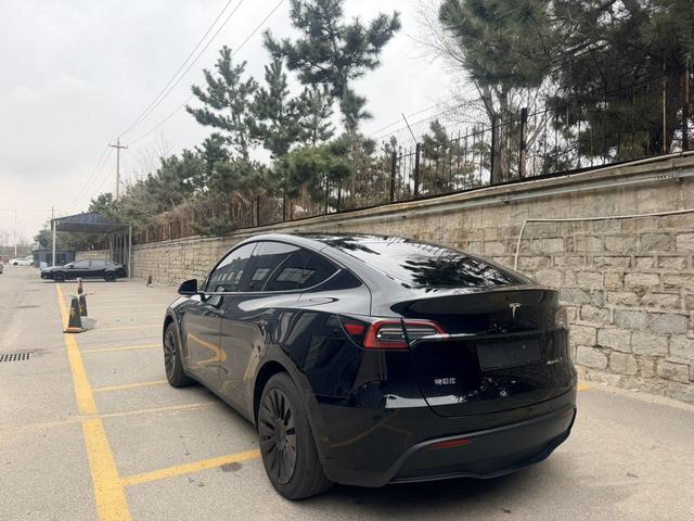 Tesla Model Y 2022 Facelift RWD – фото 7
