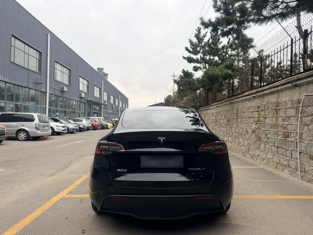 Tesla Model Y 2022 Facelift RWD – фото 8