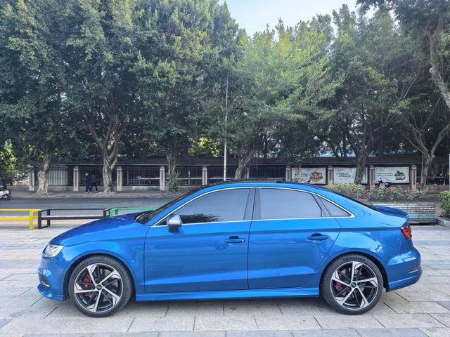Audi S3 2019 S3 2.0T Limousine – фото 2