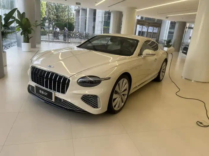Continental PHEV 2026 Model GT Yadu Edition