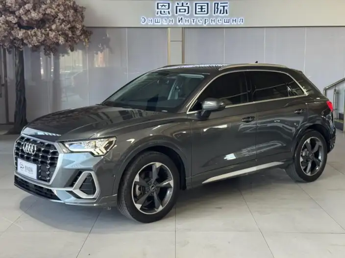 AUDI Q3 2022 Model 35 TFSI Fashion Dynamic Model