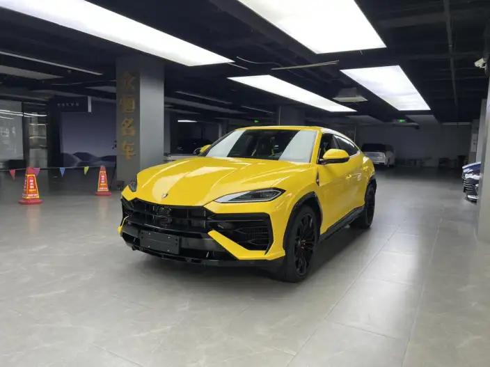 Urus SE 2026 Model 4.0T Standard Model