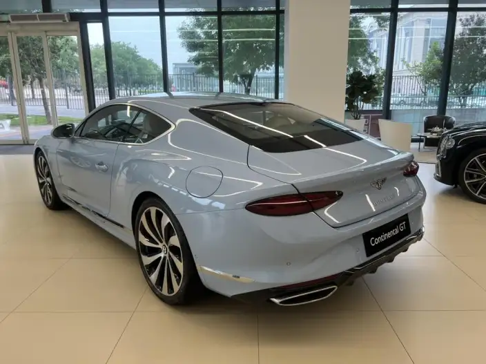 Continental PHEV 2026 Model GT