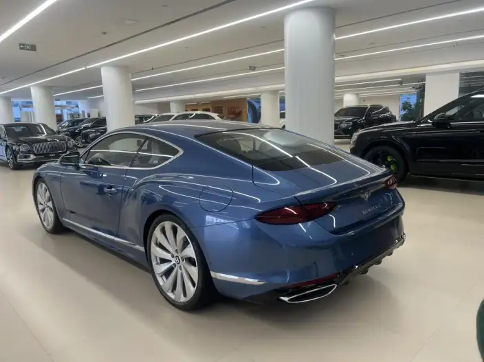 Continental PHEV 2026 Model GT