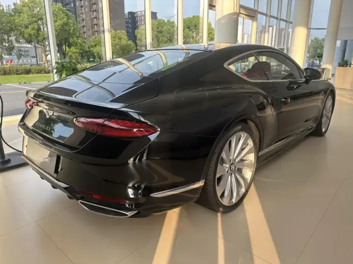 Continental PHEV 2026 Model GT