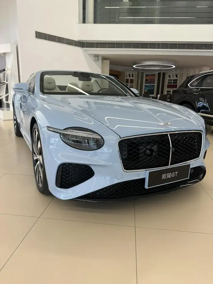 Continental PHEV 2026 Model GT Convertible Edition