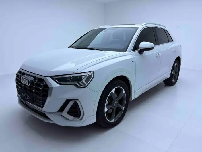 AUDI Q3 2022 Model 35 TFSI Fashion Dynamic Model
