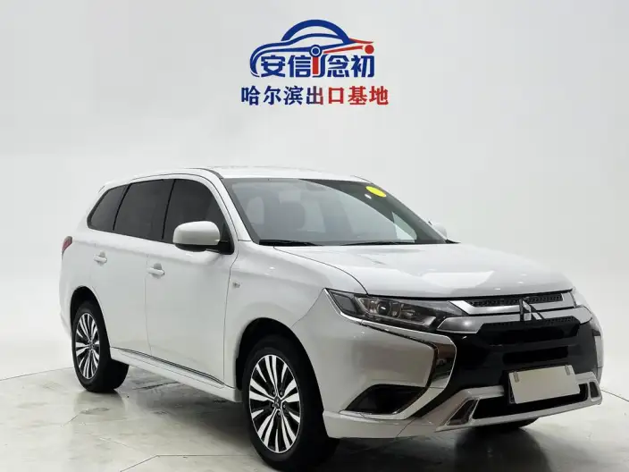 Mitsubishi Outlander 2021 Model 2.0L 2WD Smooth Ride Edition 5 seat