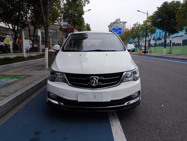 Baojun 730 2016 1.5T Manual Luxury 7-seat – фото 2