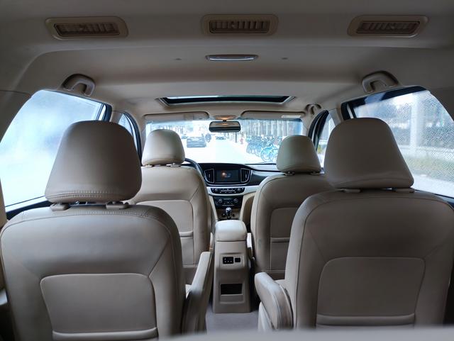 Baojun 730 2016 1.5T Manual Luxury 7-seat – фото 12