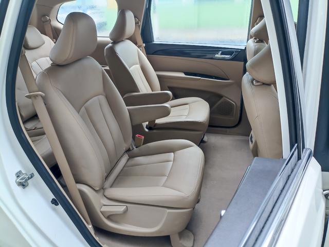 Baojun 730 2016 1.5T Manual Luxury 7-seat – фото 13