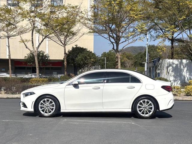 Mercedes-Benz A-class Модель 2020 года A 200 L Sports sedan – фото 3