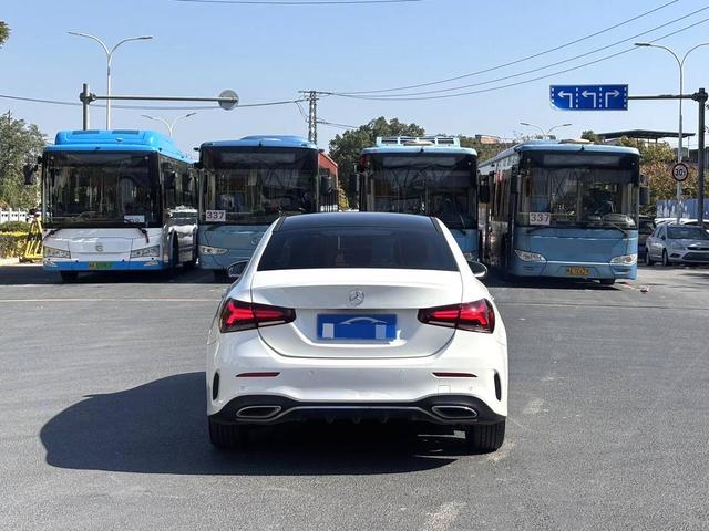 Mercedes-Benz A-class Модель 2020 года A 200 L Sports sedan – фото 4