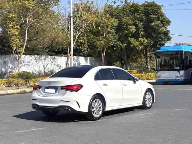 Mercedes-Benz A-class Модель 2020 года A 200 L Sports sedan – фото 5