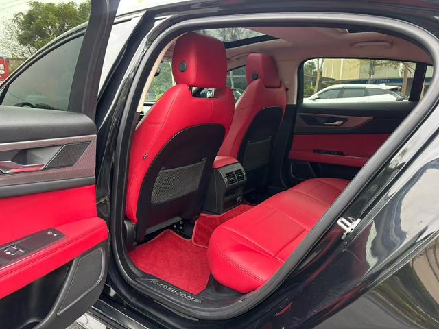 Jaguar XEL 2020 2.0T 200PS R-DYNAMIC S Advance Sport – фото 3
