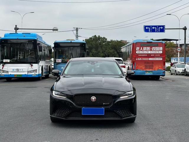Jaguar XEL 2020 2.0T 200PS R-DYNAMIC S Advance Sport – фото 7