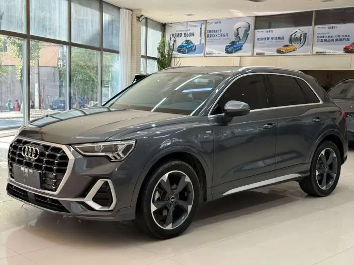 AUDI Q3 2023 Model 35 TFSI Fashion Dynamic Model
