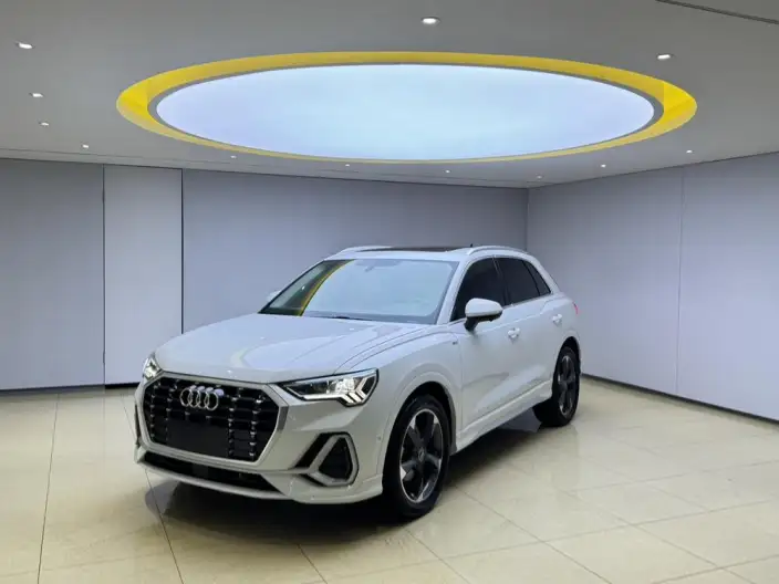 AUDI Q3 2022 Model 35 TFSI Fashion Dynamic Model