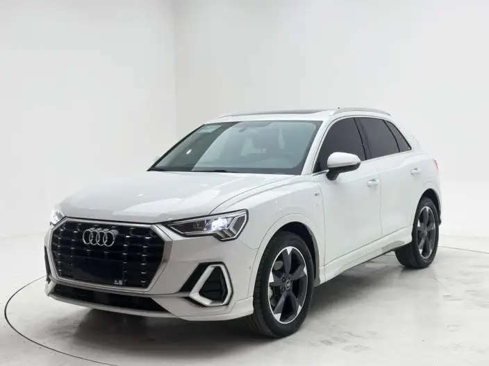 AUDI Q3 2022 Model 35 TFSI Fashion Dynamic Model