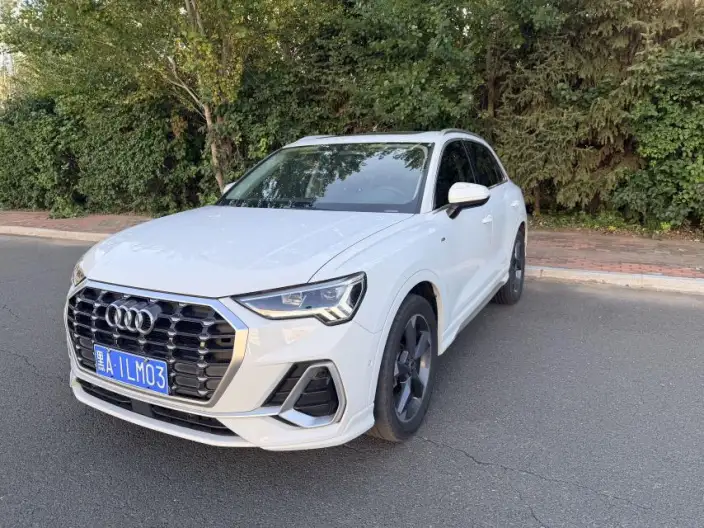 AUDI Q3 2022 Model 35 TFSI Fashion Dynamic Model