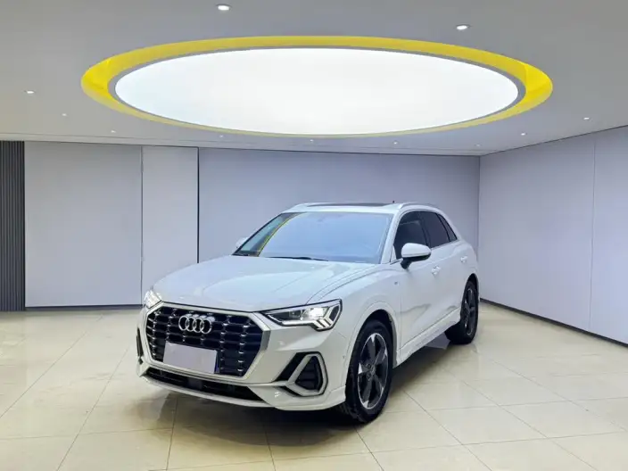 AUDI Q3 2022 Model 35 TFSI Fashion Dynamic Model