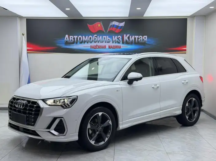 AUDI Q3 2022 Model 35 TFSI Fashion Dynamic Model