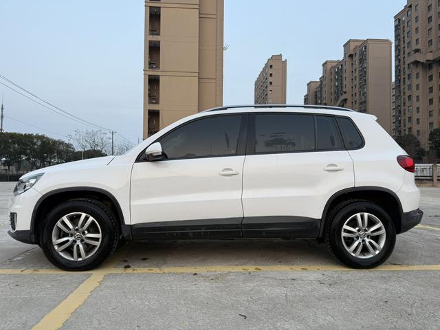 Volkswagen Tiguan 2015 1.8TSI Automatic 2WD Style – фото 4