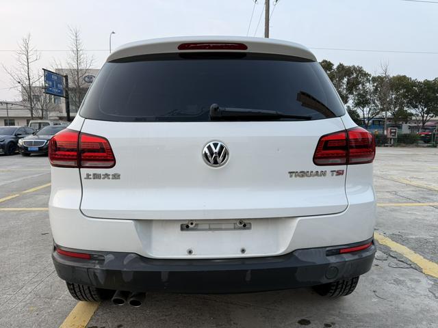Volkswagen Tiguan 2015 1.8TSI Automatic 2WD Style – фото 6