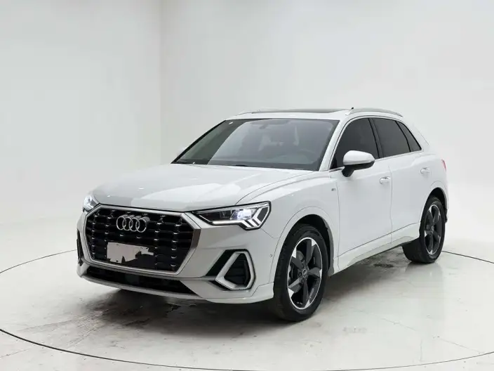 AUDI Q3 2022 Model 35 TFSI Fashion Dynamic Model