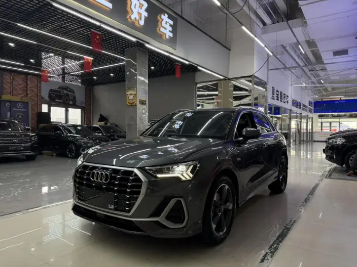 AUDI Q3 2022 Model 35 TFSI Fashion Dynamic Model