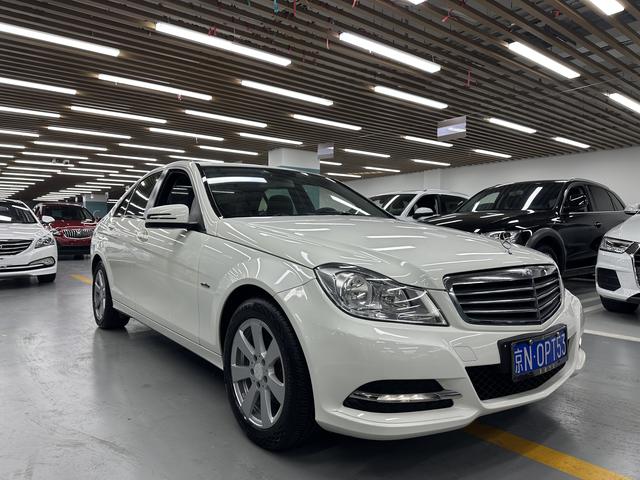Mercedes-Benz C-Class 2011 модификация C 180K Classic тип – фото 2