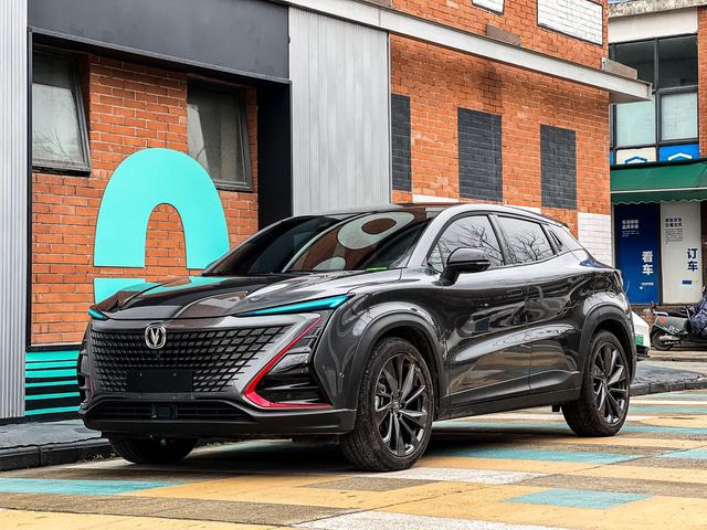 Changan UNI-T Модель 2020 года 1.5T Prestige – фото 1