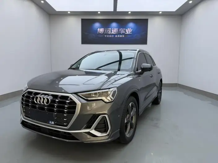 AUDI Q3 2022 Model 35 TFSI Fashion Dynamic Model