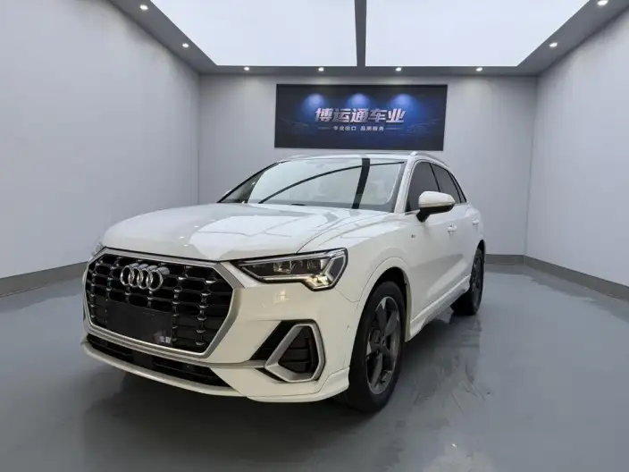 AUDI Q3 2022 Model 35 TFSI Fashion Dynamic Model