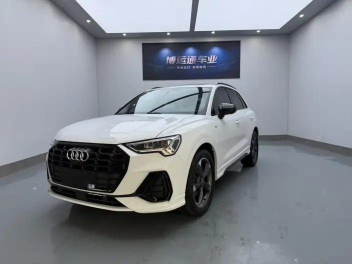 AUDI Q3 2022 Model 35 TFSI Fashion Dynamic Model