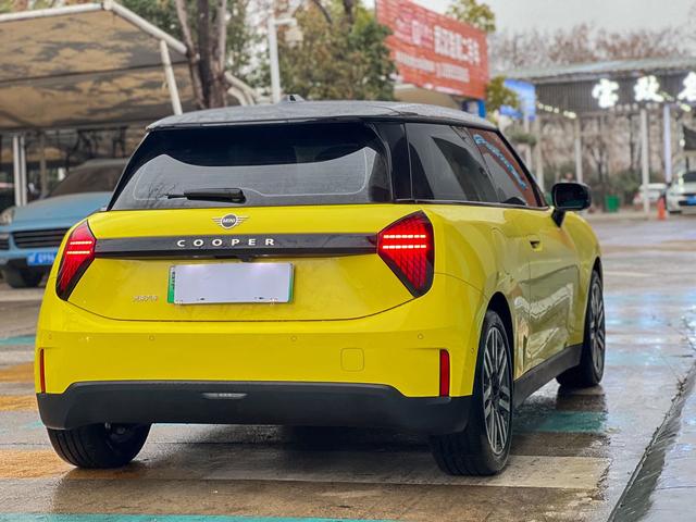 MINI COOPER Electric 2024 COOPER E Classic – фото 6