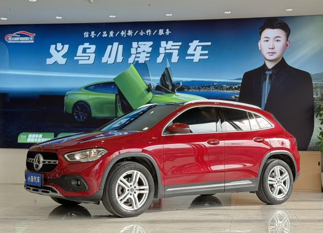 Mercedes-Benz GLA Модель 2020 года GLA 180 – фото 1