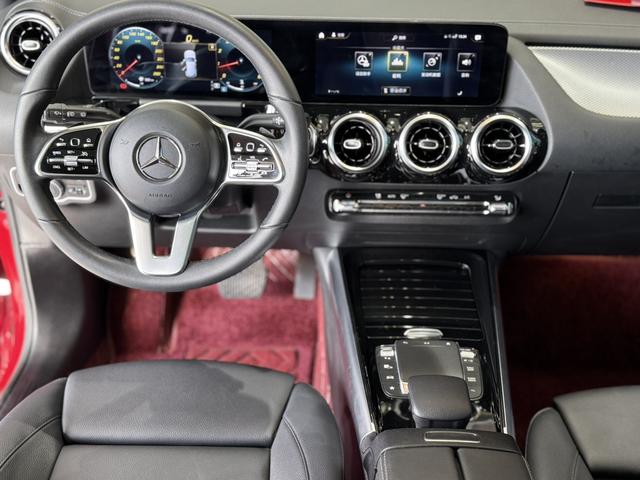 Mercedes-Benz GLA Модель 2020 года GLA 180 – фото 8