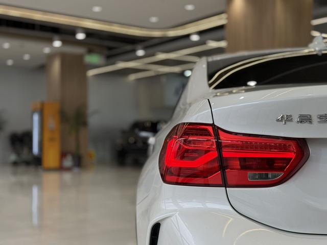 BMW 1 Series 2021 120i M Sport Shadow Line – фото 8