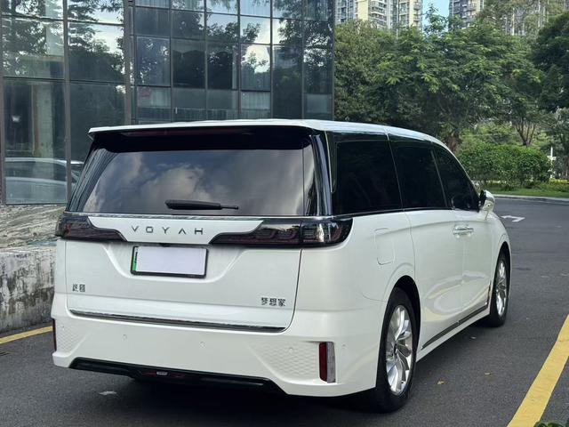 VOYAH Dreamer PHEV 2024 Ultra-Long Range Premium – фото 12